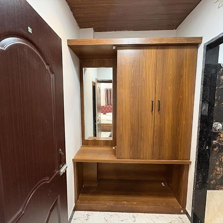 Shree Trilokeshwar Guest House ウッジャイン エクステリア 写真